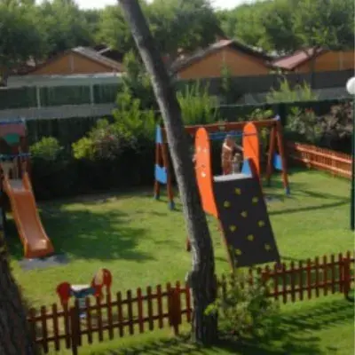 Parque infantil hotel blanes Parc infantil hotel blanes